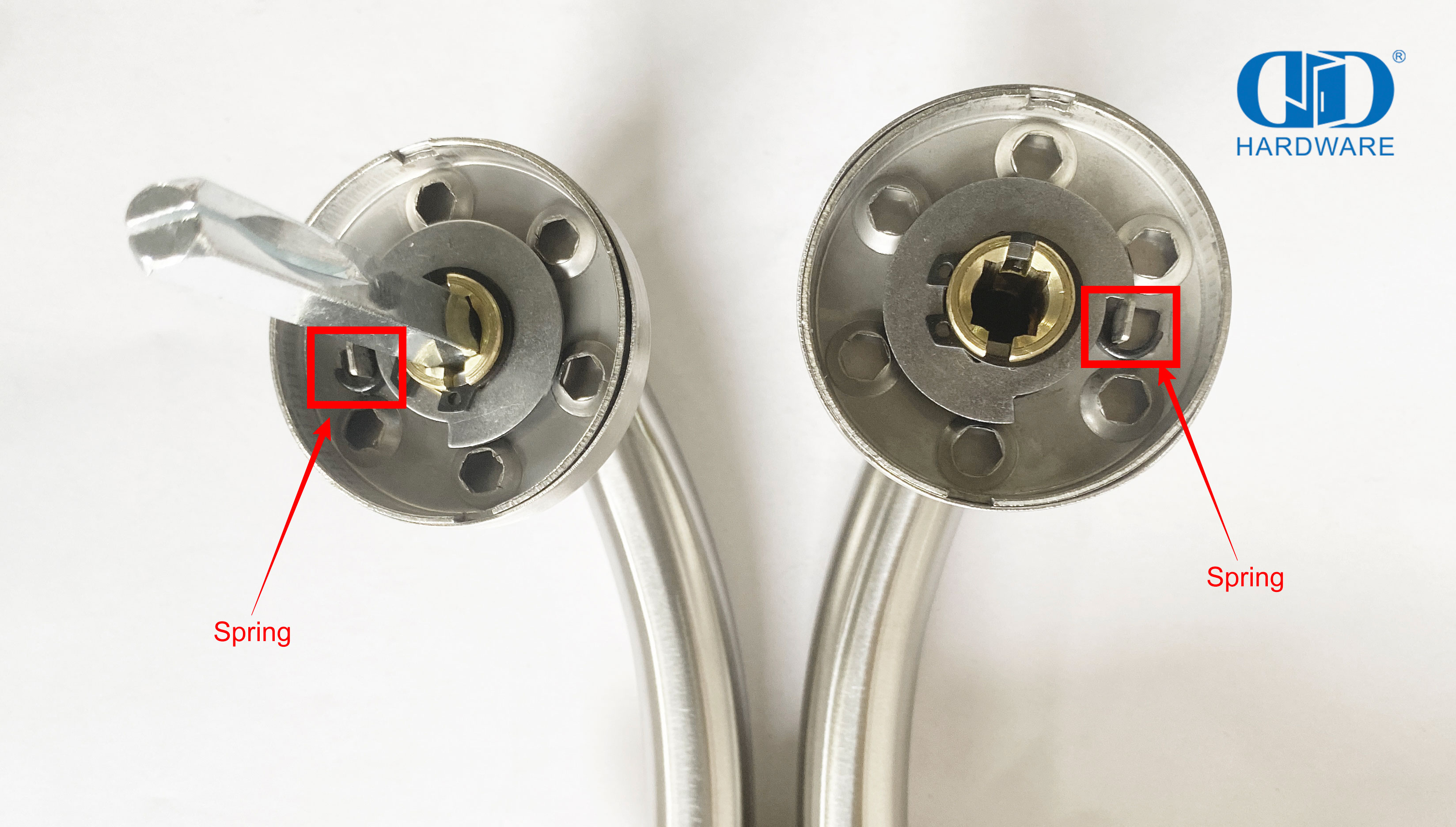 Gagang Tuas Pintu Logam